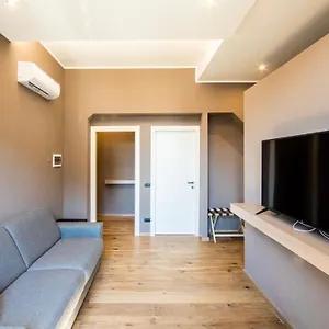 Appartamento New Wonderful Bilo With Walk-in Closet From Moscova, Milano