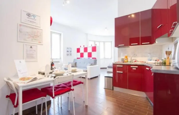 Panoramic Plaza Apartment -Loreto 1 Milano 0*,